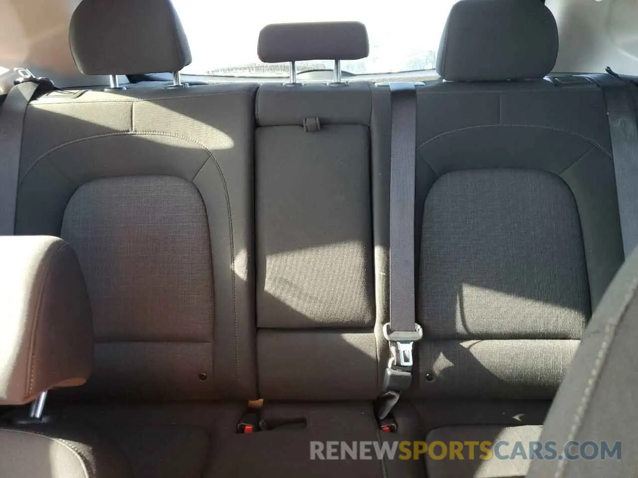 10 fotografías del automóvil dañado KM8K62AB9PU017980 HYUNDAI KONA 2023