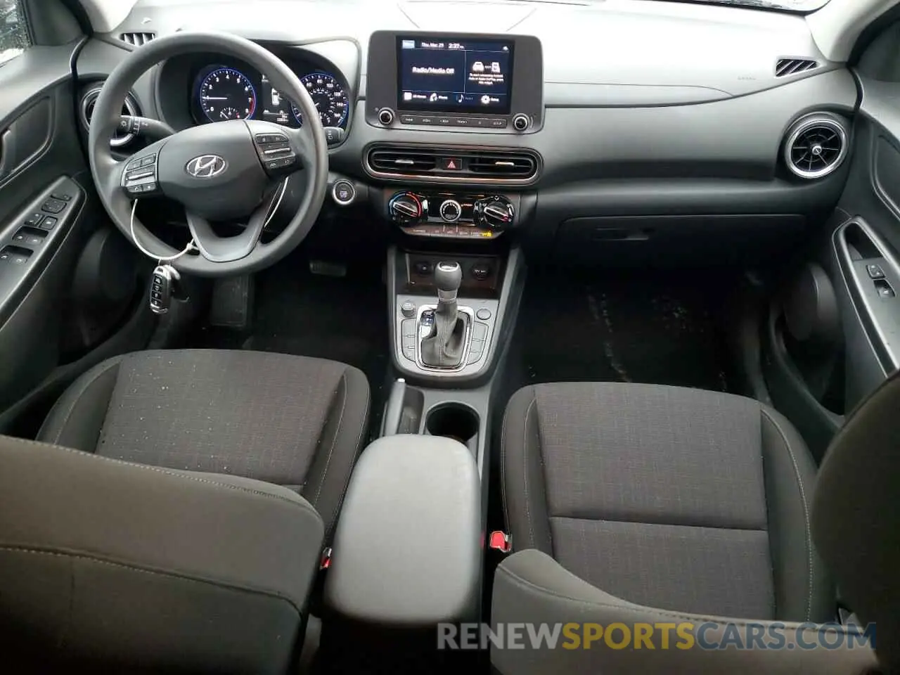 8 fotografías del automóvil dañado KM8K62ABXPU982833 HYUNDAI KONA 2023