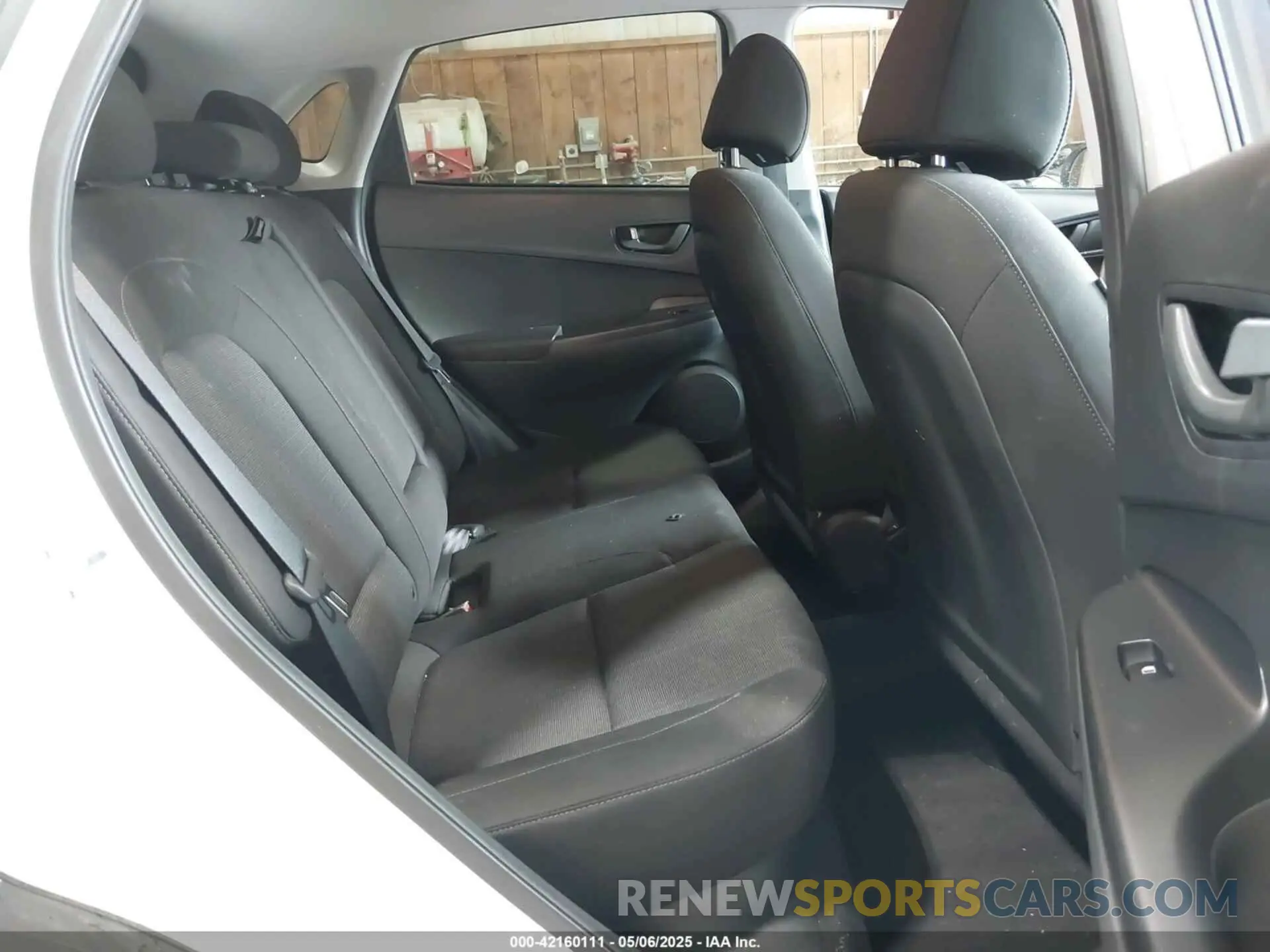 8 fotografías del automóvil dañado KM8K6CAB0PU954853 HYUNDAI KONA 2023