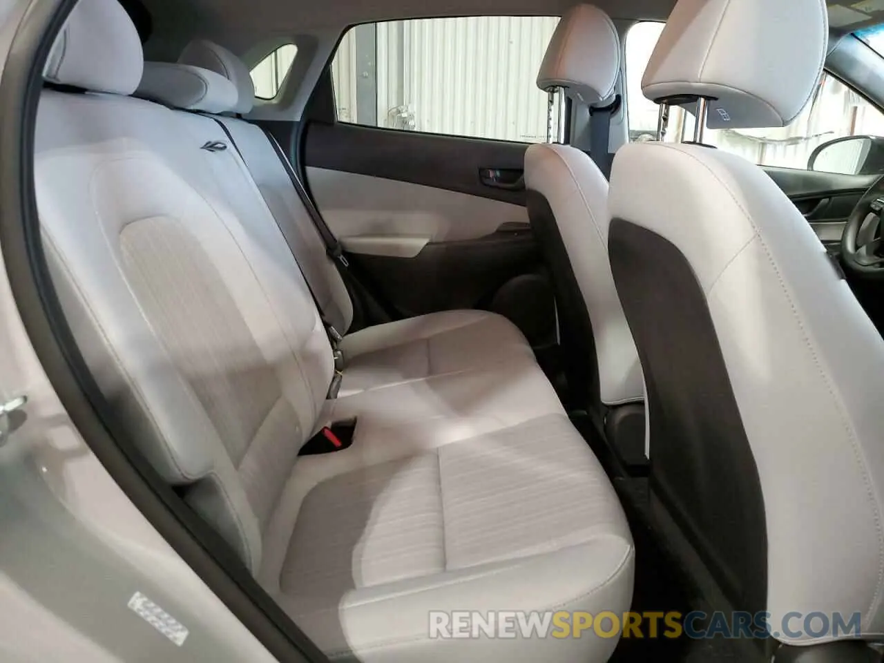 11 fotografías del automóvil dañado KM8K6CAB0PU963147 HYUNDAI KONA 2023