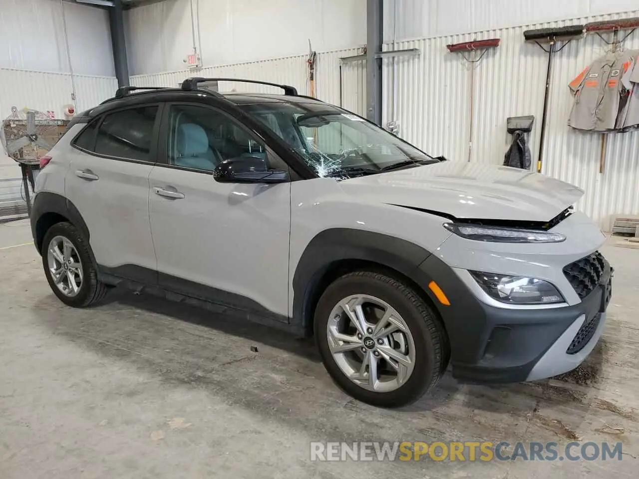 4 fotografías del automóvil dañado KM8K6CAB0PU963147 HYUNDAI KONA 2023