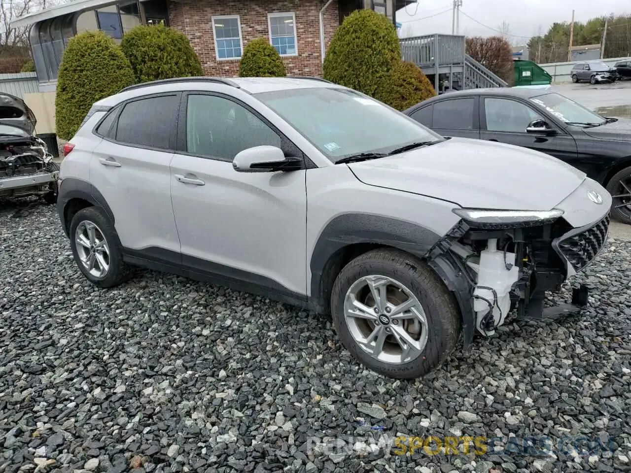 4 fotografías del automóvil dañado KM8K6CAB0PU990770 HYUNDAI KONA 2023