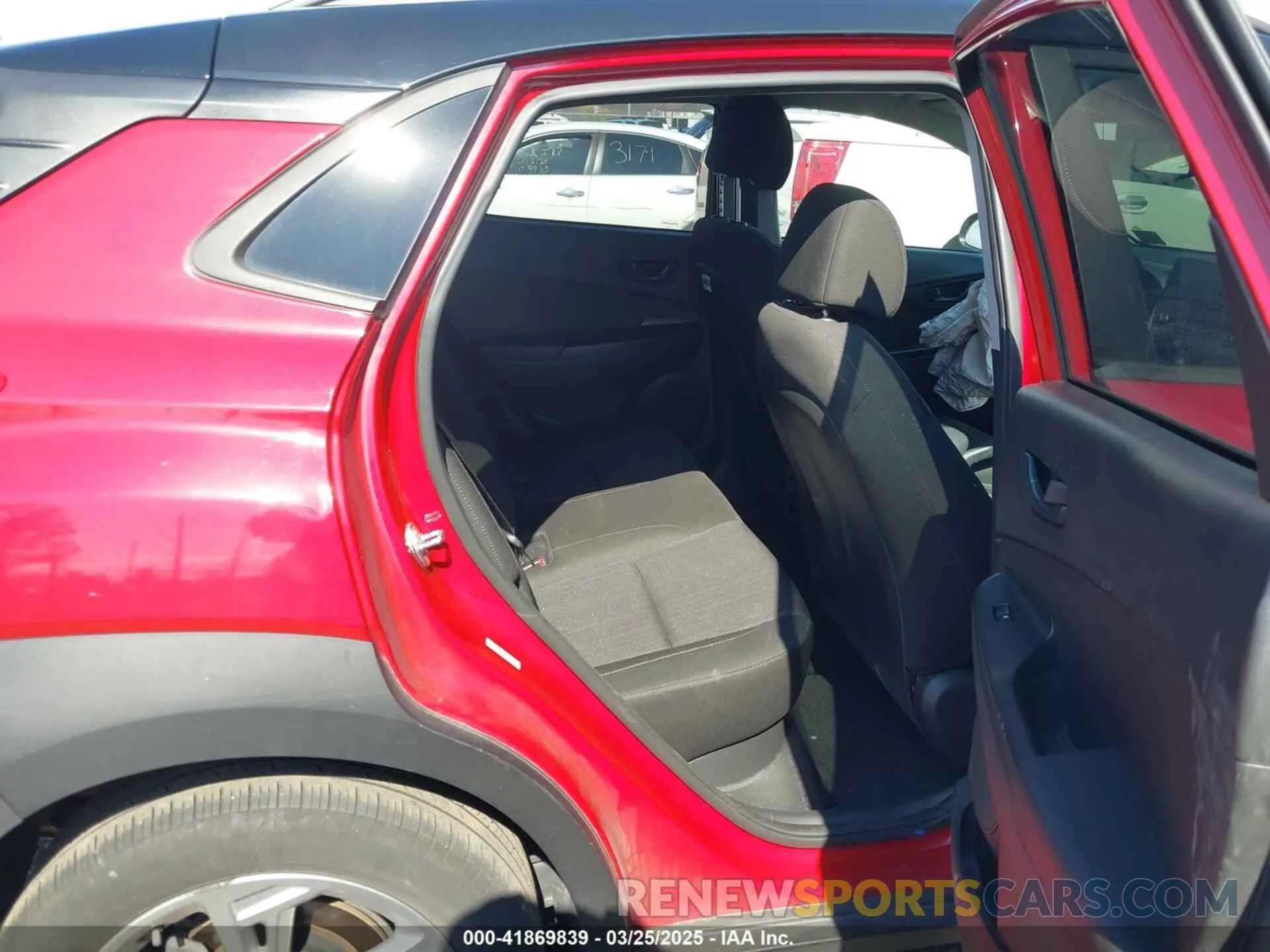 8 fotografías del automóvil dañado KM8K6CAB2PU936256 HYUNDAI KONA 2023