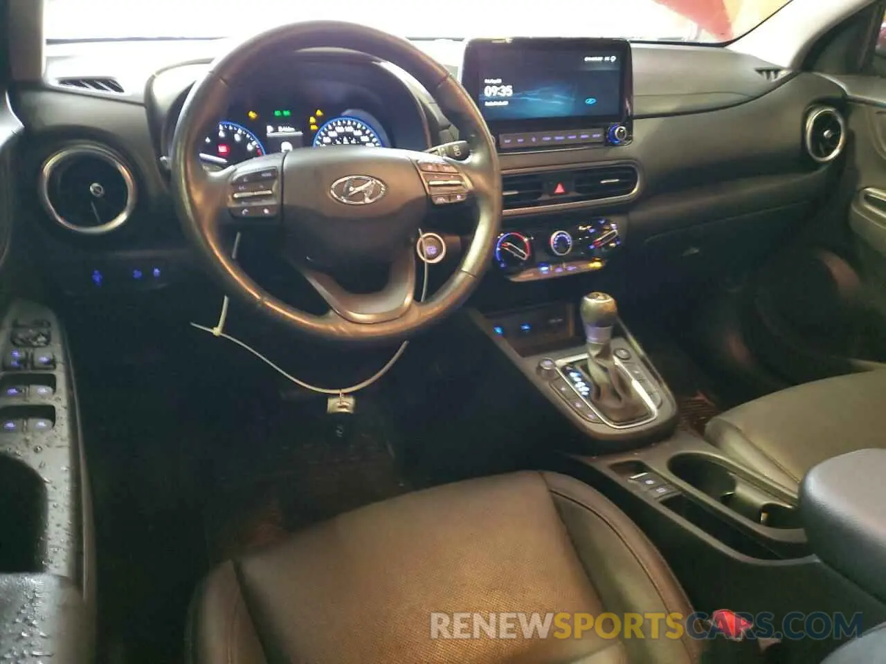 8 fotografías del automóvil dañado KM8K6CAB2PU936273 HYUNDAI KONA 2023