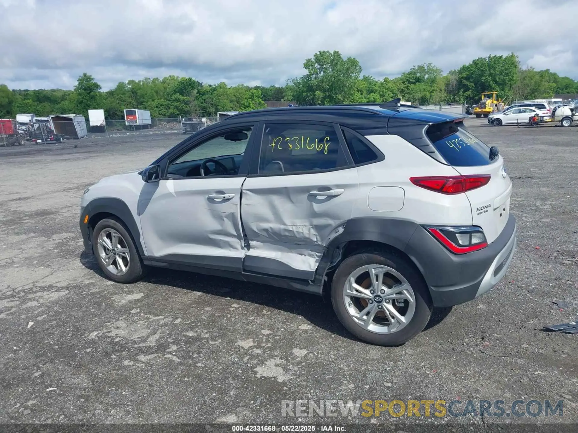 15 fotografías del automóvil dañado KM8K6CAB3PU993274 HYUNDAI KONA 2023