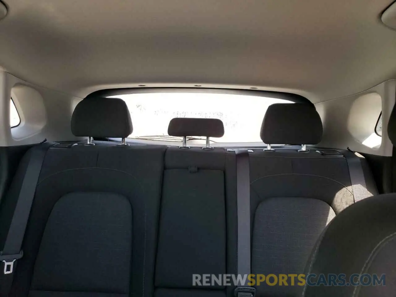 10 fotografías del automóvil dañado KM8K6CAB3PU997406 HYUNDAI KONA 2023