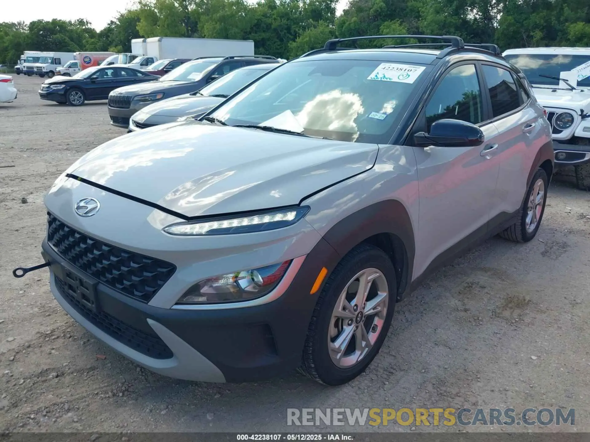 2 fotografías del automóvil dañado KM8K6CAB4PU008576 HYUNDAI KONA 2023