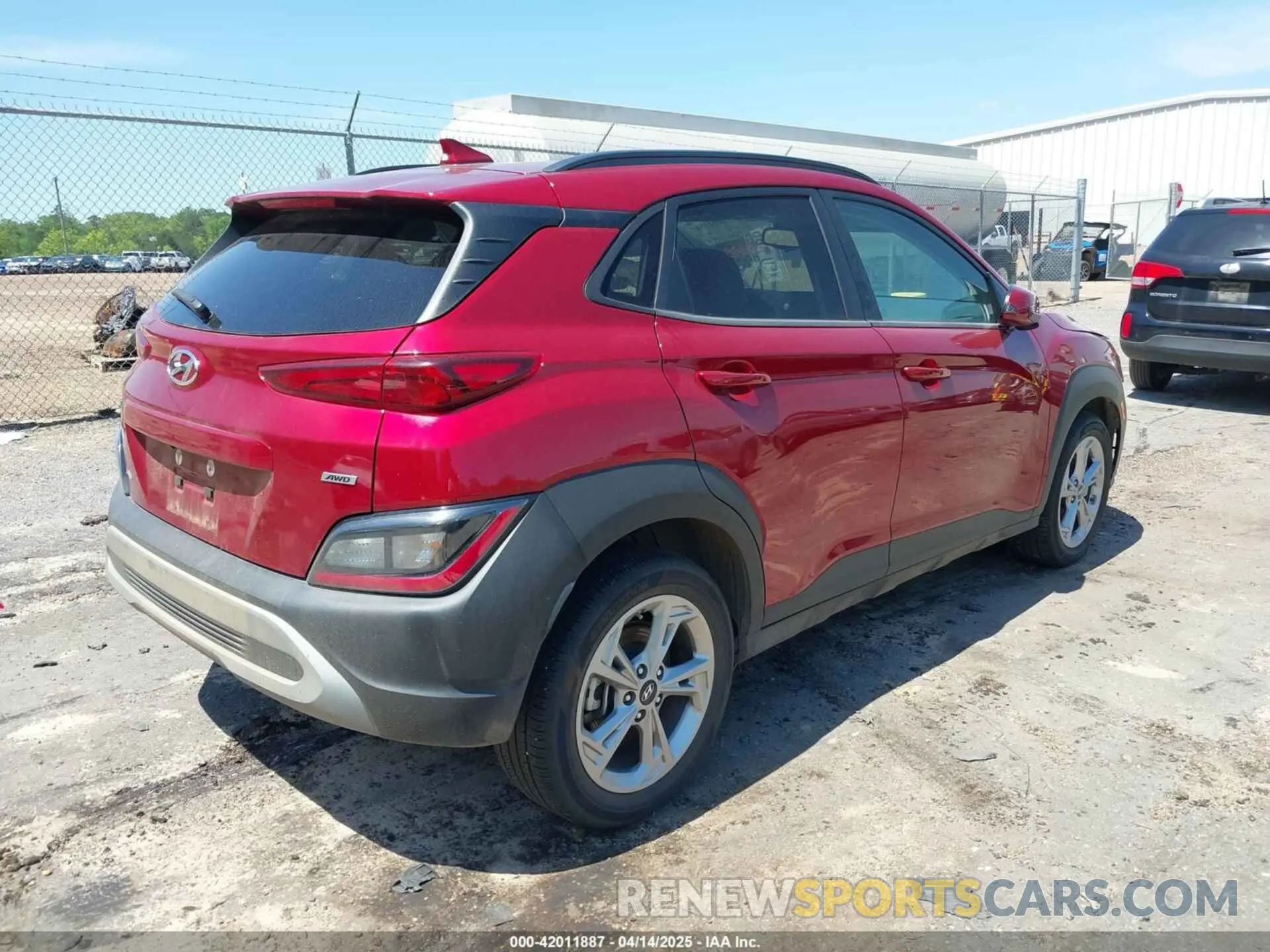 4 fotografías del automóvil dañado KM8K6CAB4PU055901 HYUNDAI KONA 2023