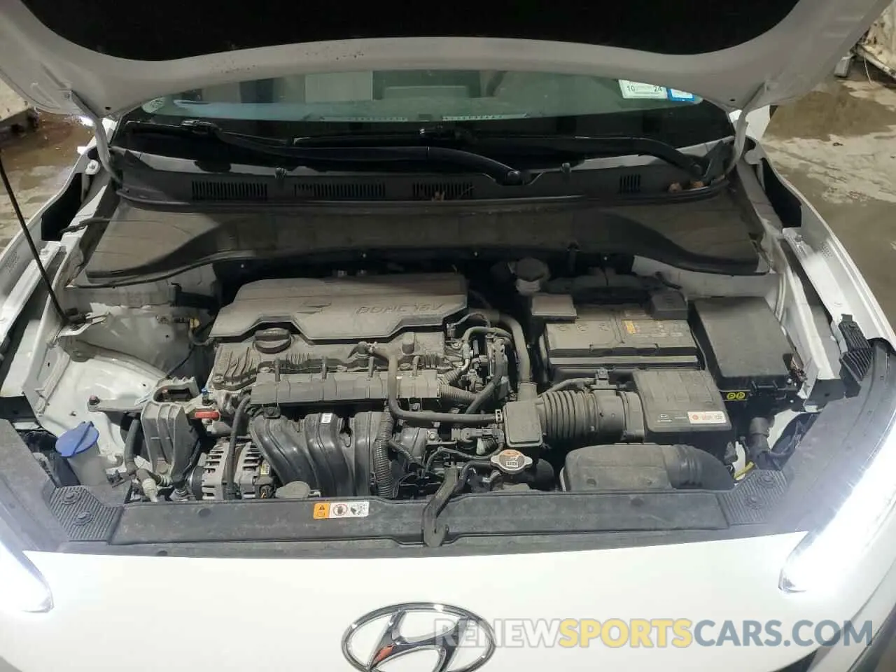 12 fotografías del automóvil dañado KM8K6CAB4PU943936 HYUNDAI KONA 2023