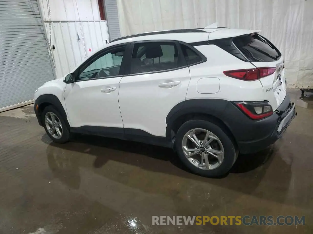 2 fotografías del automóvil dañado KM8K6CAB4PU943936 HYUNDAI KONA 2023