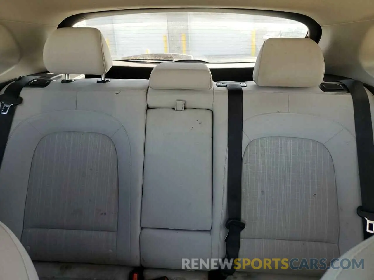 10 fotografías del automóvil dañado KM8K6CAB6PU939077 HYUNDAI KONA 2023