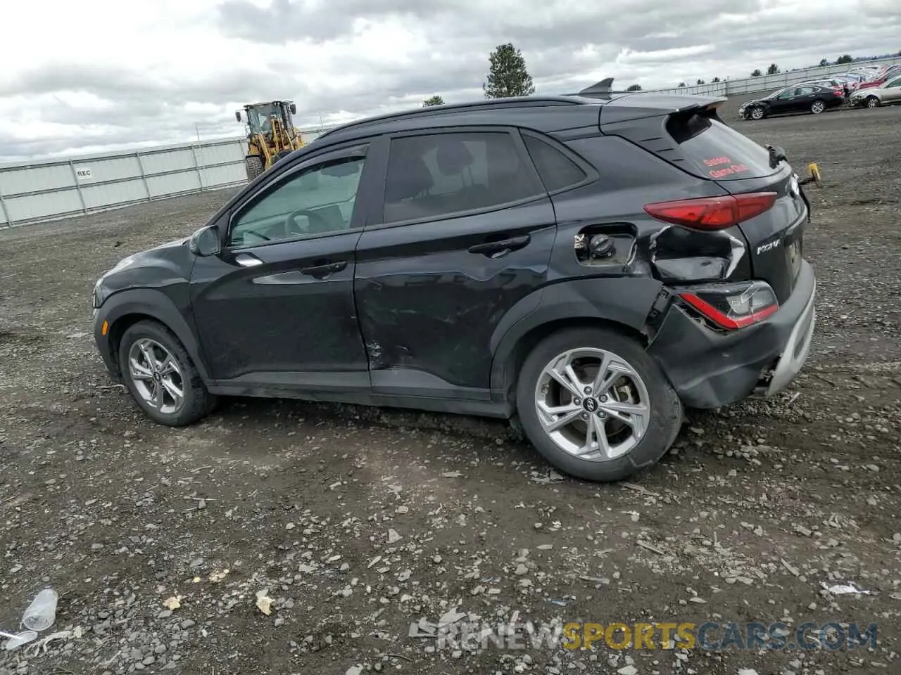 2 fotografías del automóvil dañado KM8K6CAB6PU996766 HYUNDAI KONA 2023