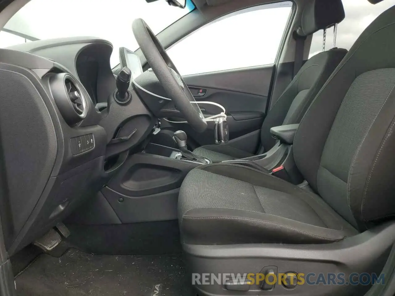 7 fotografías del automóvil dañado KM8K6CAB6PU996766 HYUNDAI KONA 2023