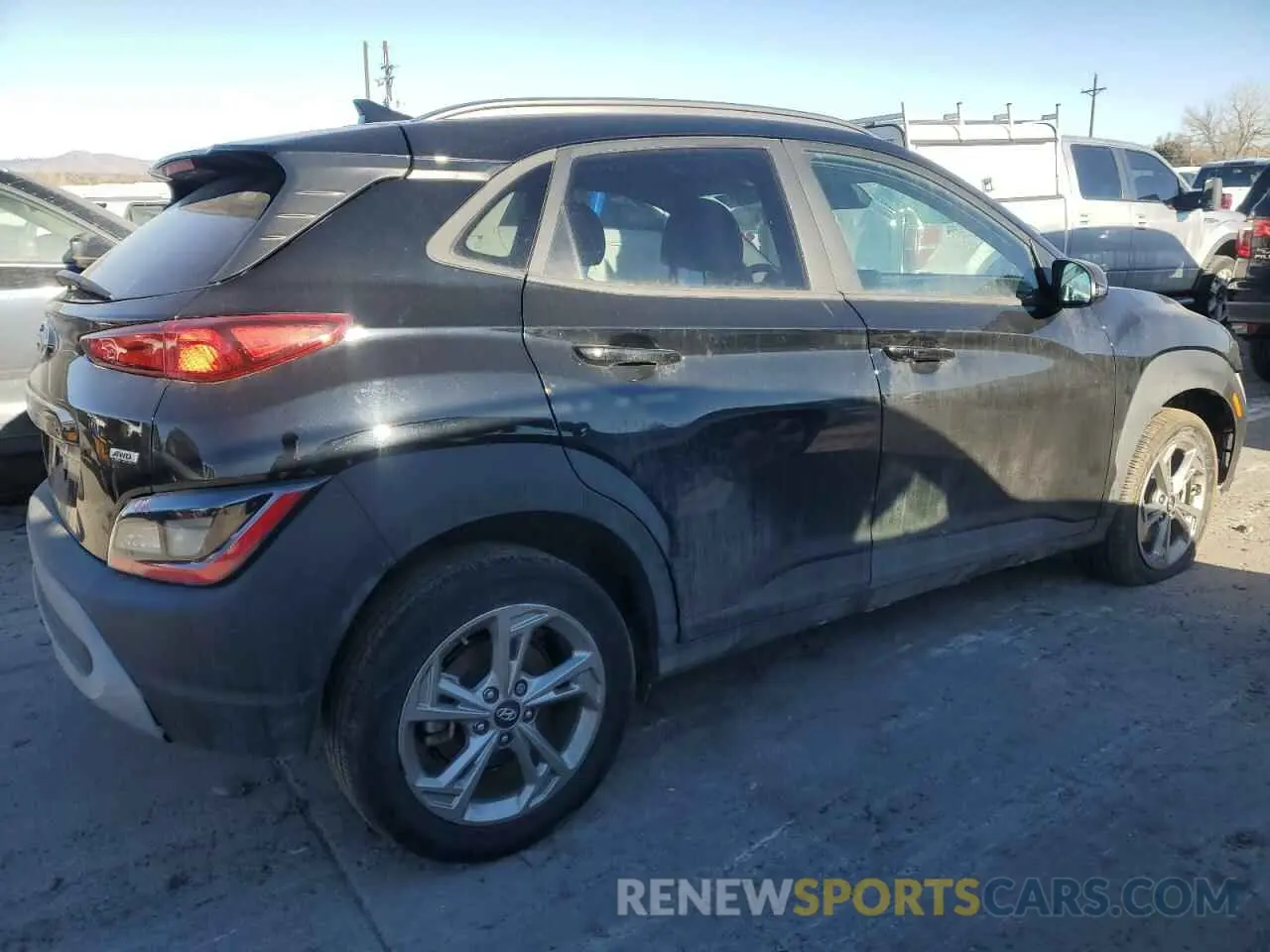 3 fotografías del automóvil dañado KM8K6CAB7PU929397 HYUNDAI KONA 2023