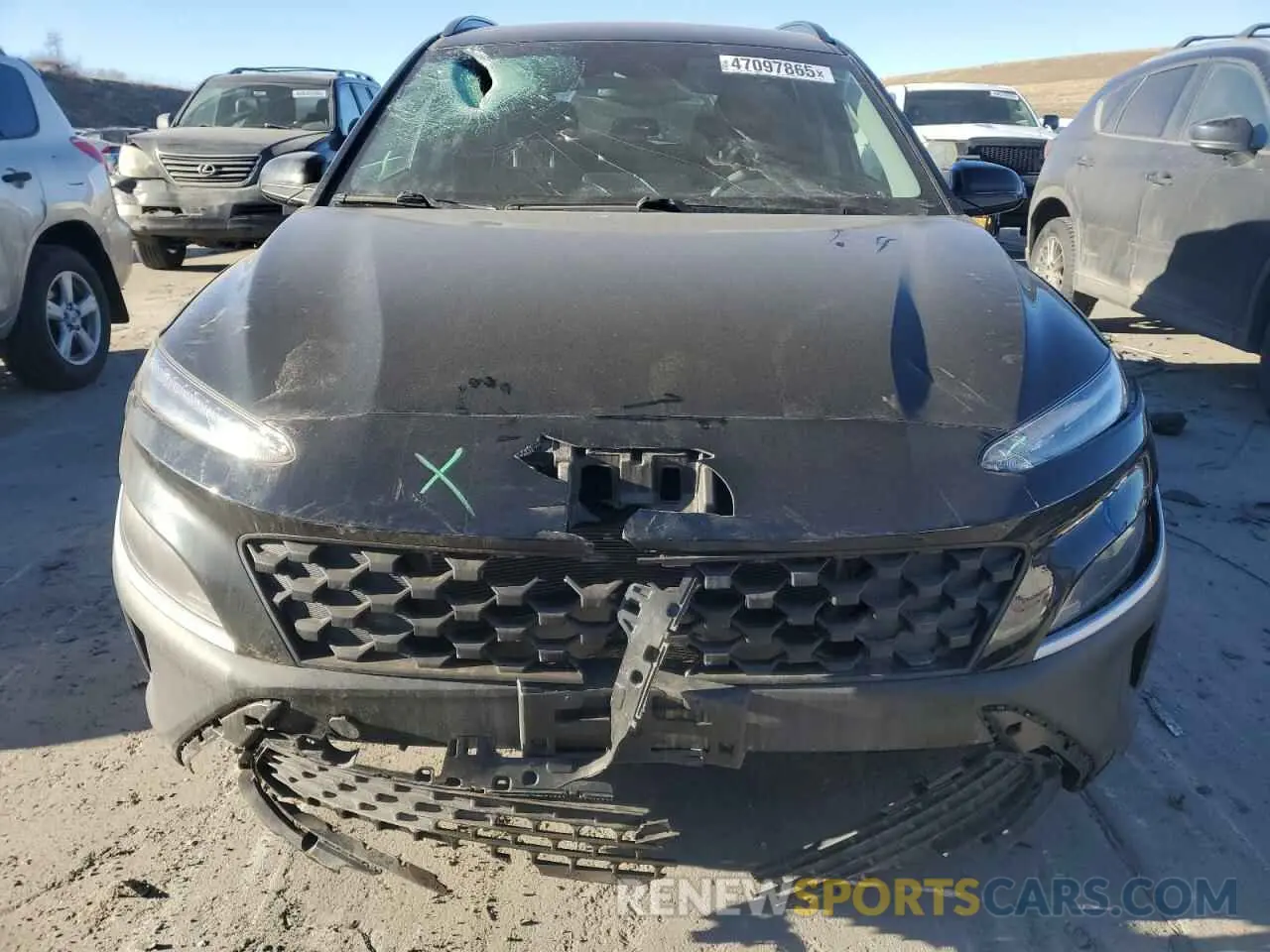 5 fotografías del automóvil dañado KM8K6CAB7PU929397 HYUNDAI KONA 2023