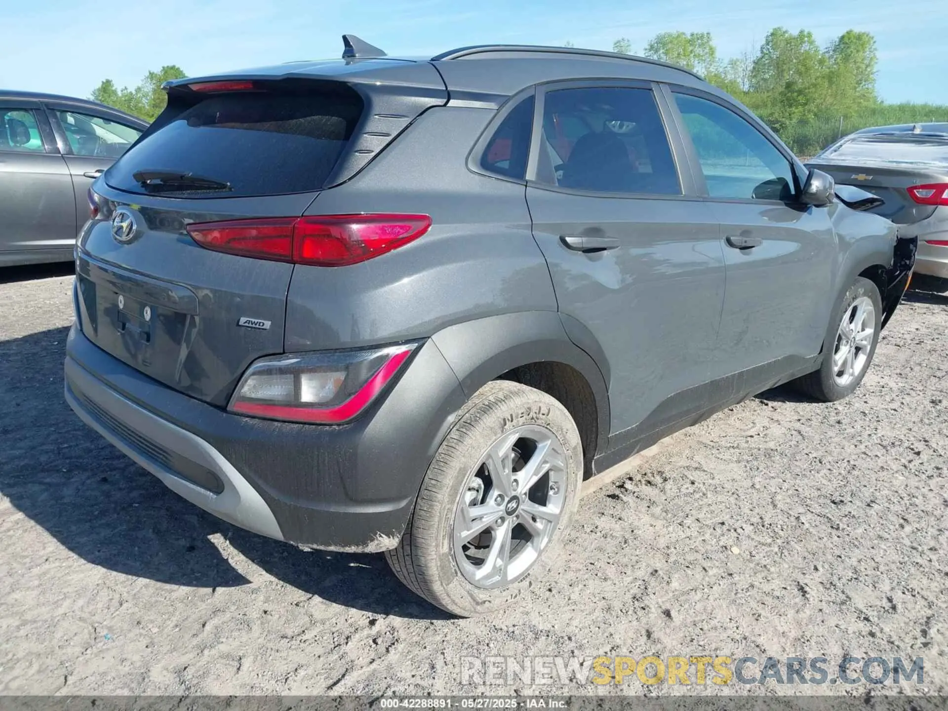 4 fotografías del automóvil dañado KM8K6CAB7PU987123 HYUNDAI KONA 2023