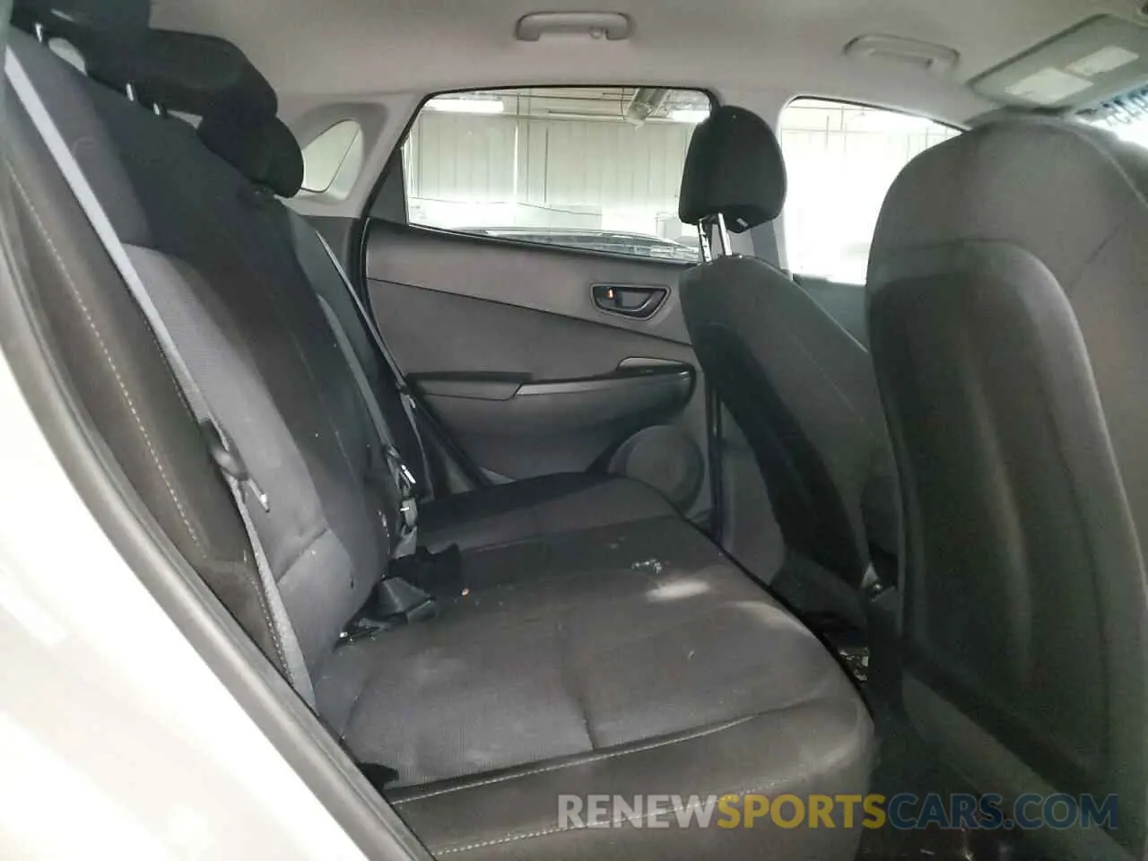 11 fotografías del automóvil dañado KM8K6CAB7PU994606 HYUNDAI KONA 2023