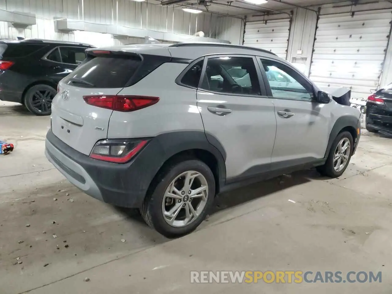 3 fotografías del automóvil dañado KM8K6CAB7PU994606 HYUNDAI KONA 2023