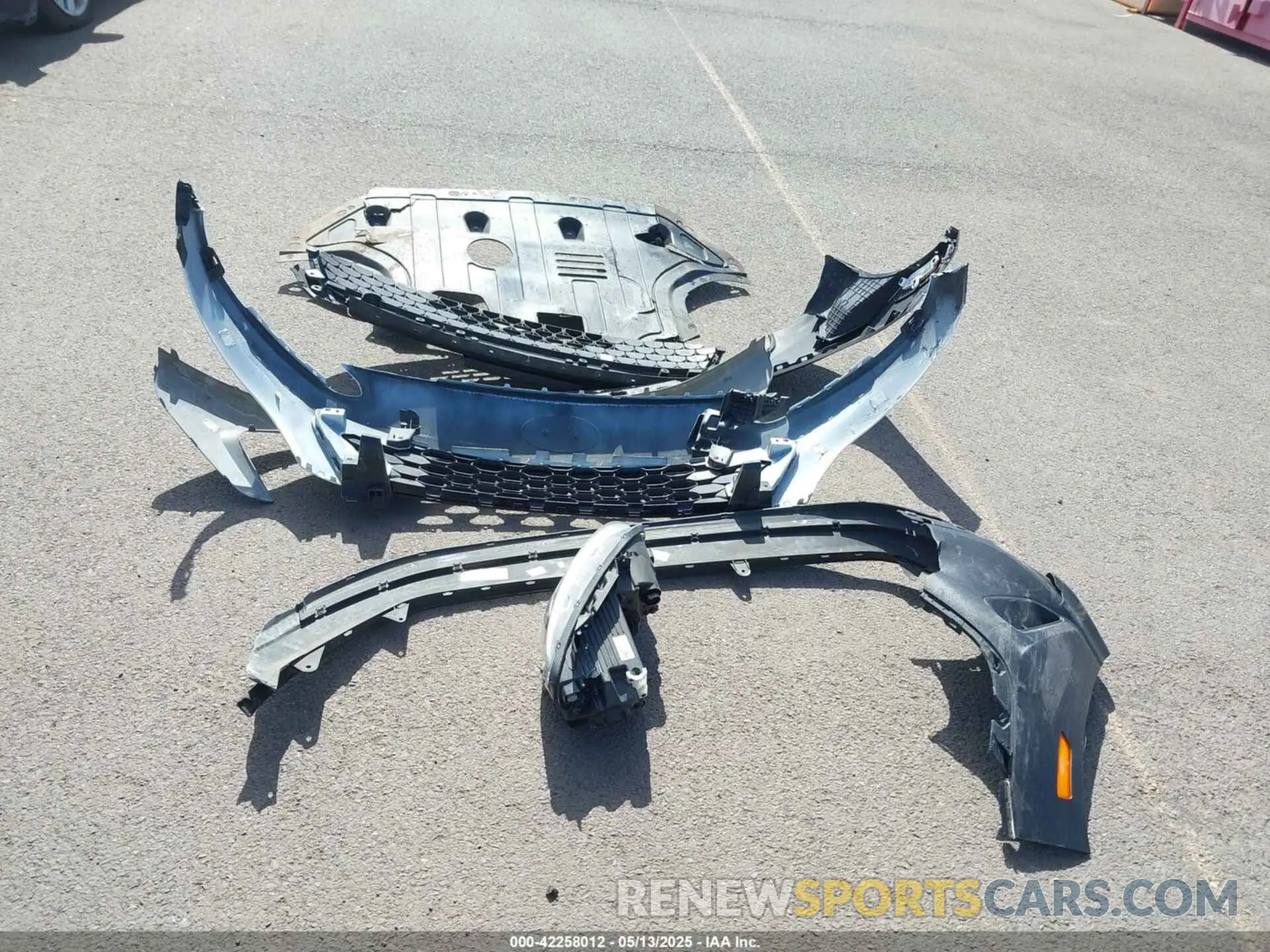 11 fotografías del automóvil dañado KM8K6CAB8PU038521 HYUNDAI KONA 2023