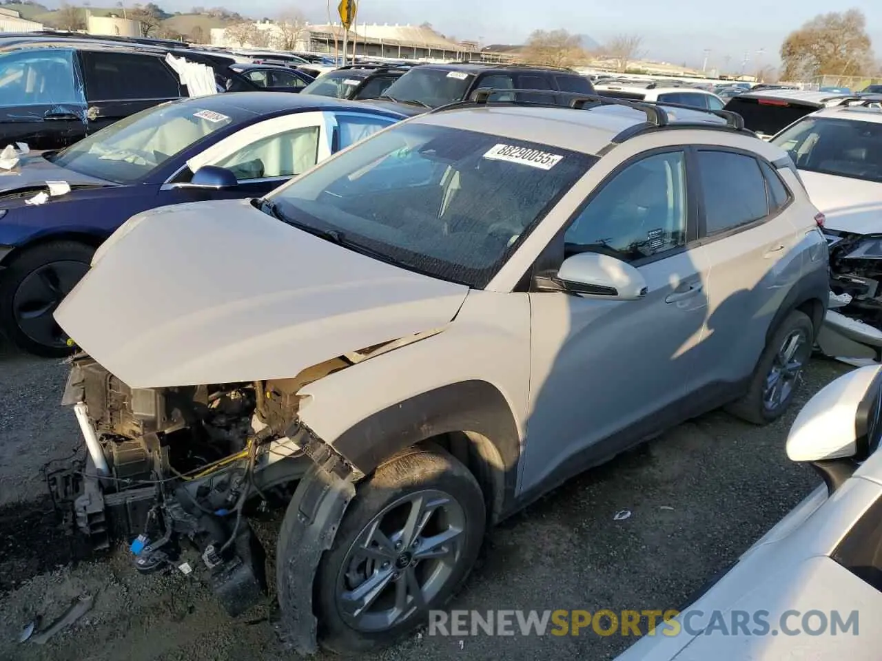 1 fotografías del automóvil dañado KM8K6CAB8PU946936 HYUNDAI KONA 2023