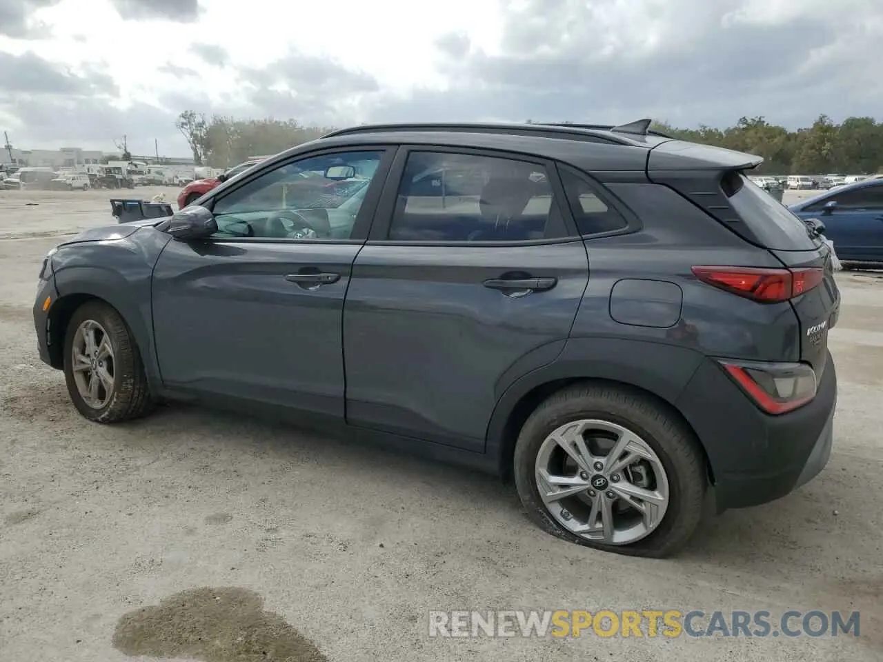 2 fotografías del automóvil dañado KM8K6CAB9PU061273 HYUNDAI KONA 2023