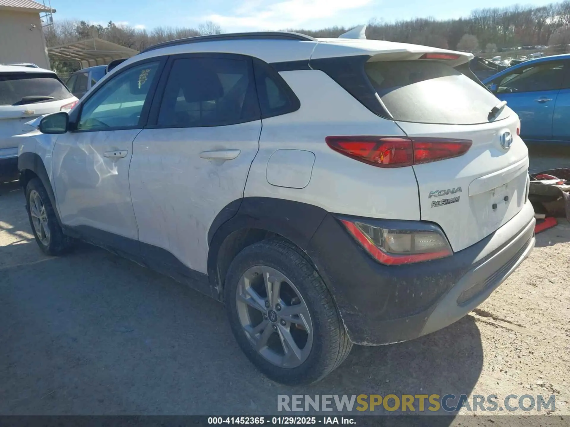 3 fotografías del automóvil dañado KM8K6CAB9PU942412 HYUNDAI KONA 2023