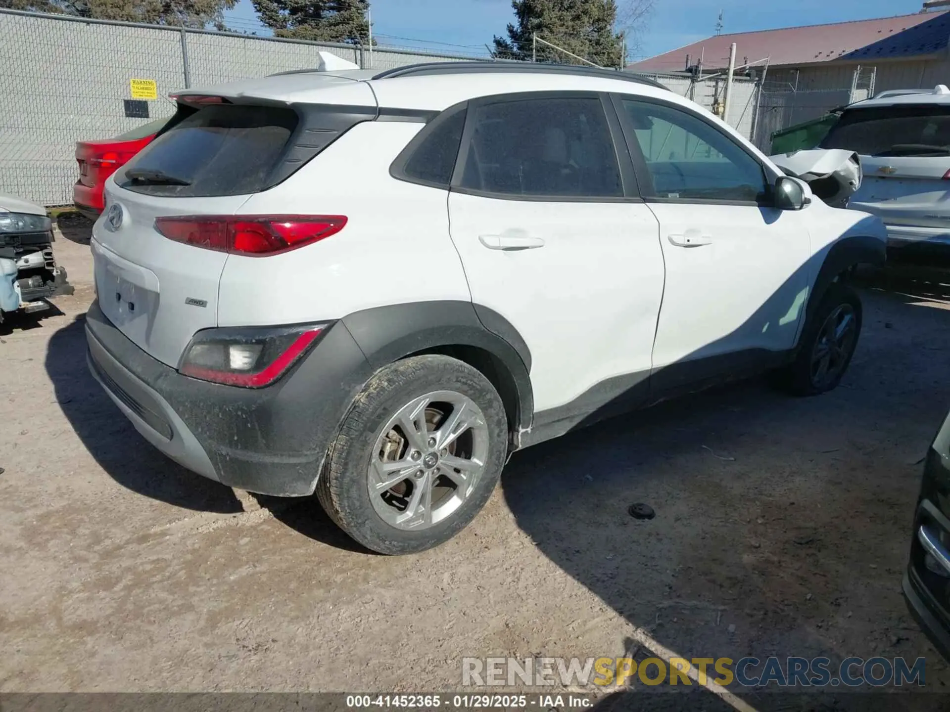 4 fotografías del automóvil dañado KM8K6CAB9PU942412 HYUNDAI KONA 2023