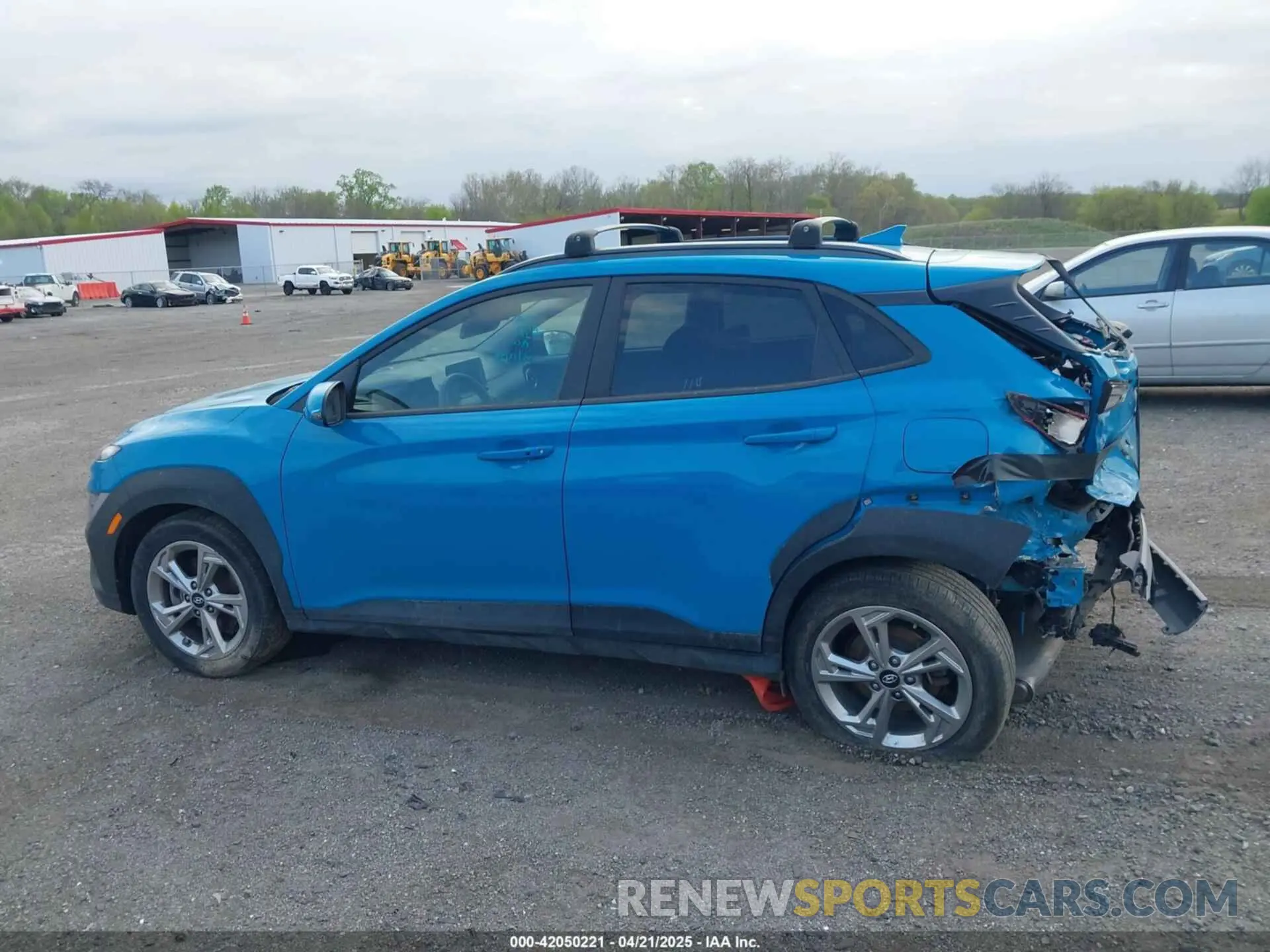 13 fotografías del automóvil dañado KM8K6CAB9PU982263 HYUNDAI KONA 2023