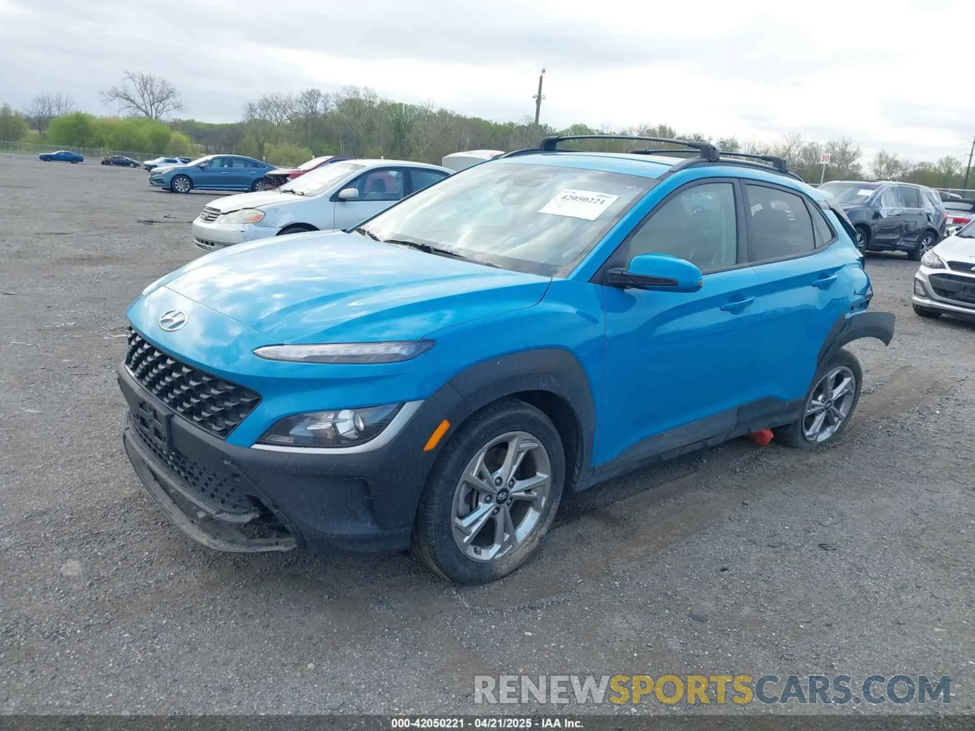 2 fotografías del automóvil dañado KM8K6CAB9PU982263 HYUNDAI KONA 2023