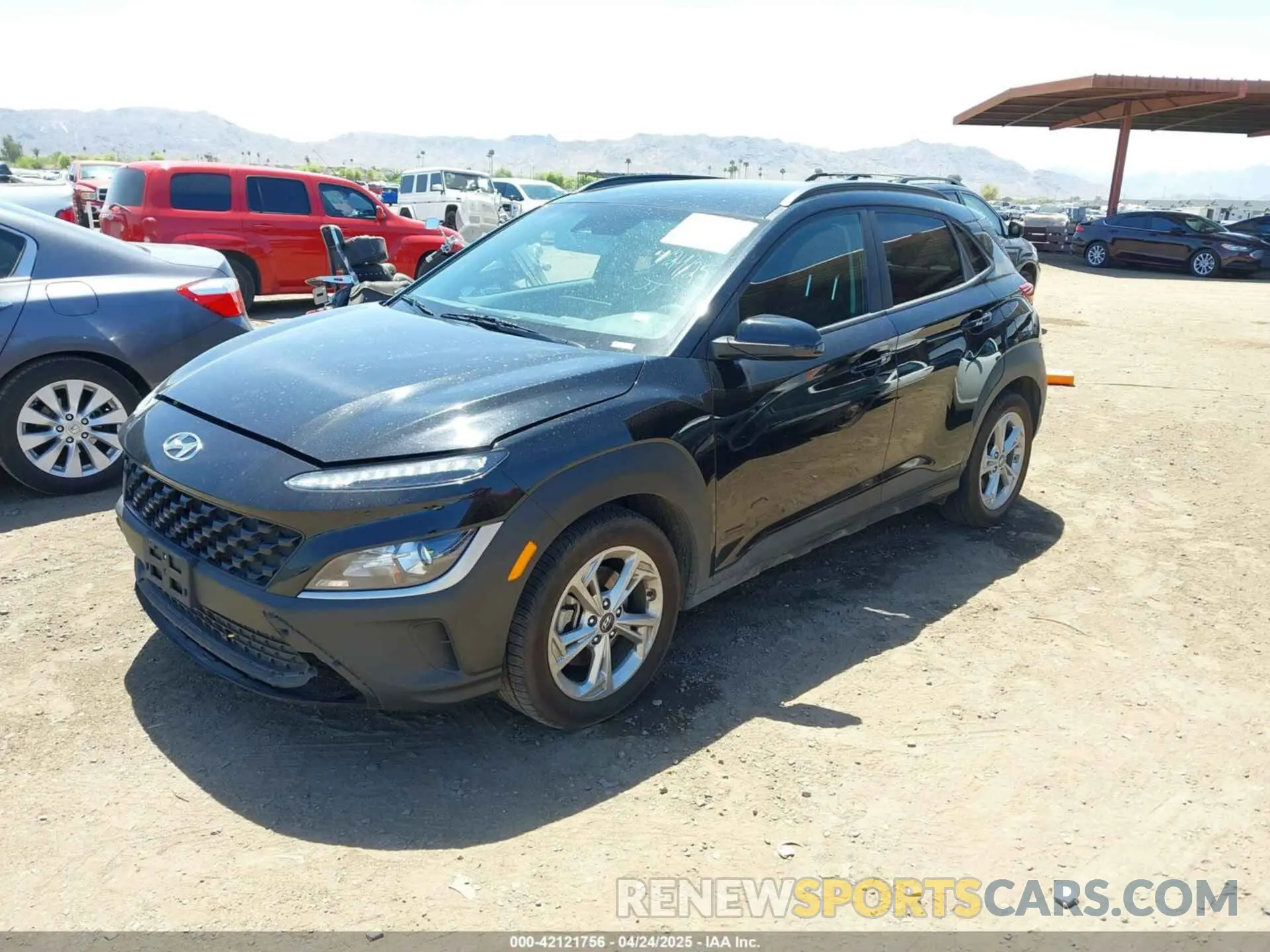 2 fotografías del automóvil dañado KM8K6CAB9PU990203 HYUNDAI KONA 2023