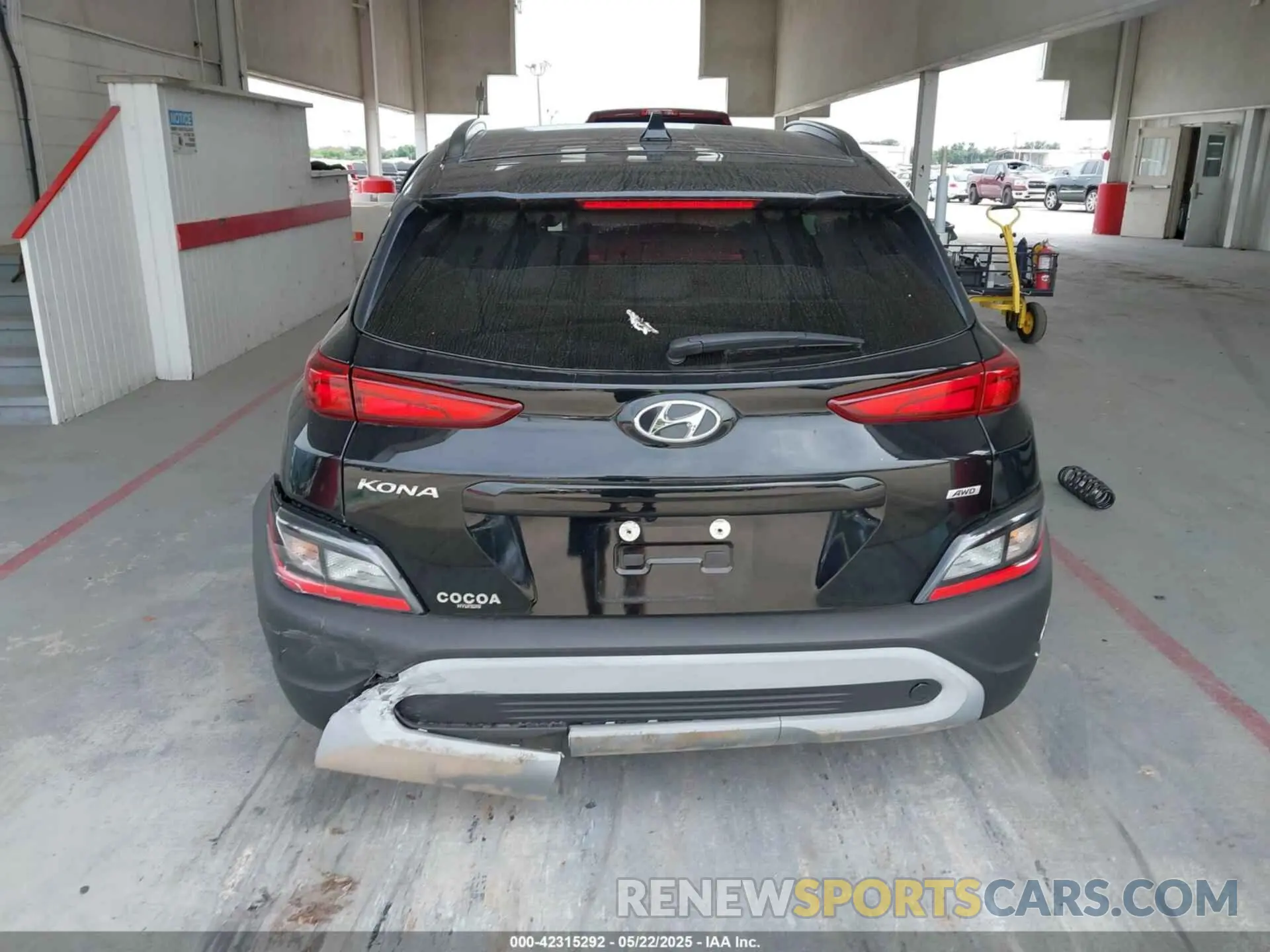 15 fotografías del automóvil dañado KM8K6CABXPU055868 HYUNDAI KONA 2023