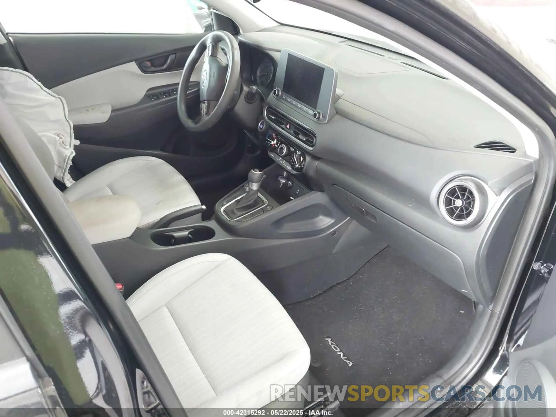 5 fotografías del automóvil dañado KM8K6CABXPU055868 HYUNDAI KONA 2023