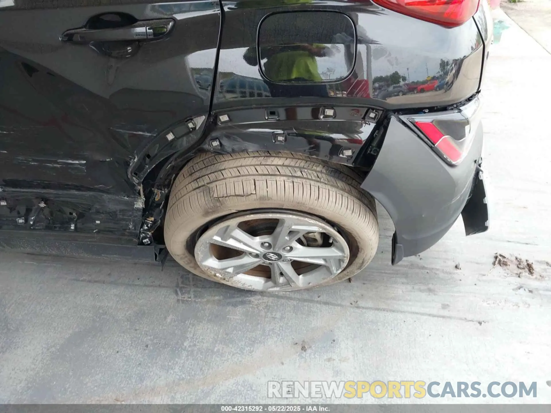 6 fotografías del automóvil dañado KM8K6CABXPU055868 HYUNDAI KONA 2023