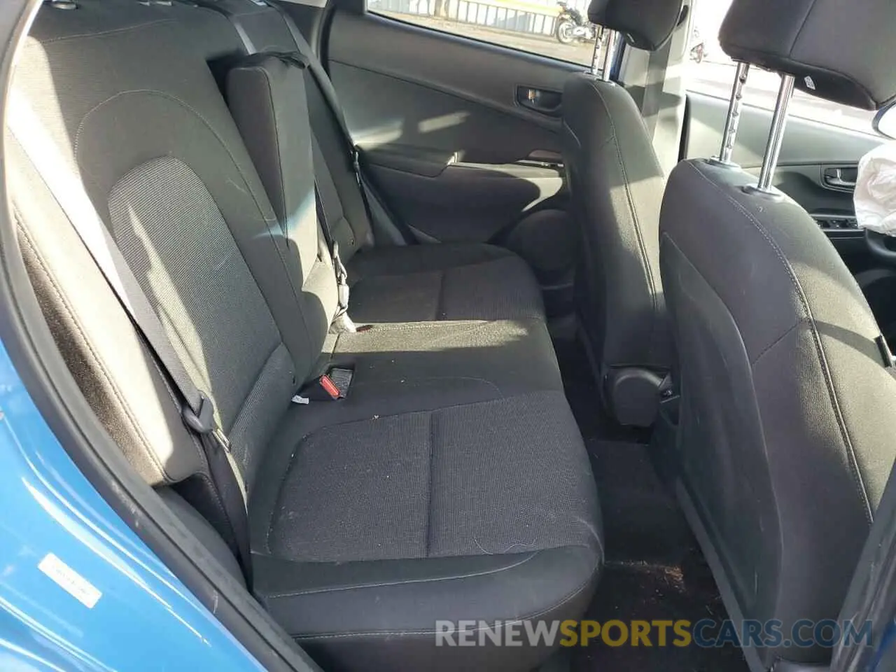 11 fotografías del automóvil dañado KM8K6CABXPU934819 HYUNDAI KONA 2023