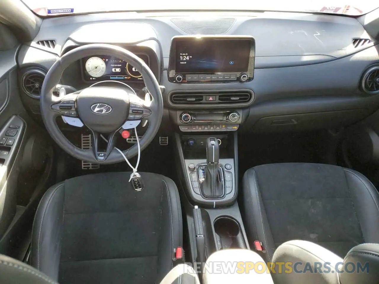 8 fotografías del automóvil dañado KM8KH3AC2PU009759 HYUNDAI KONA 2023