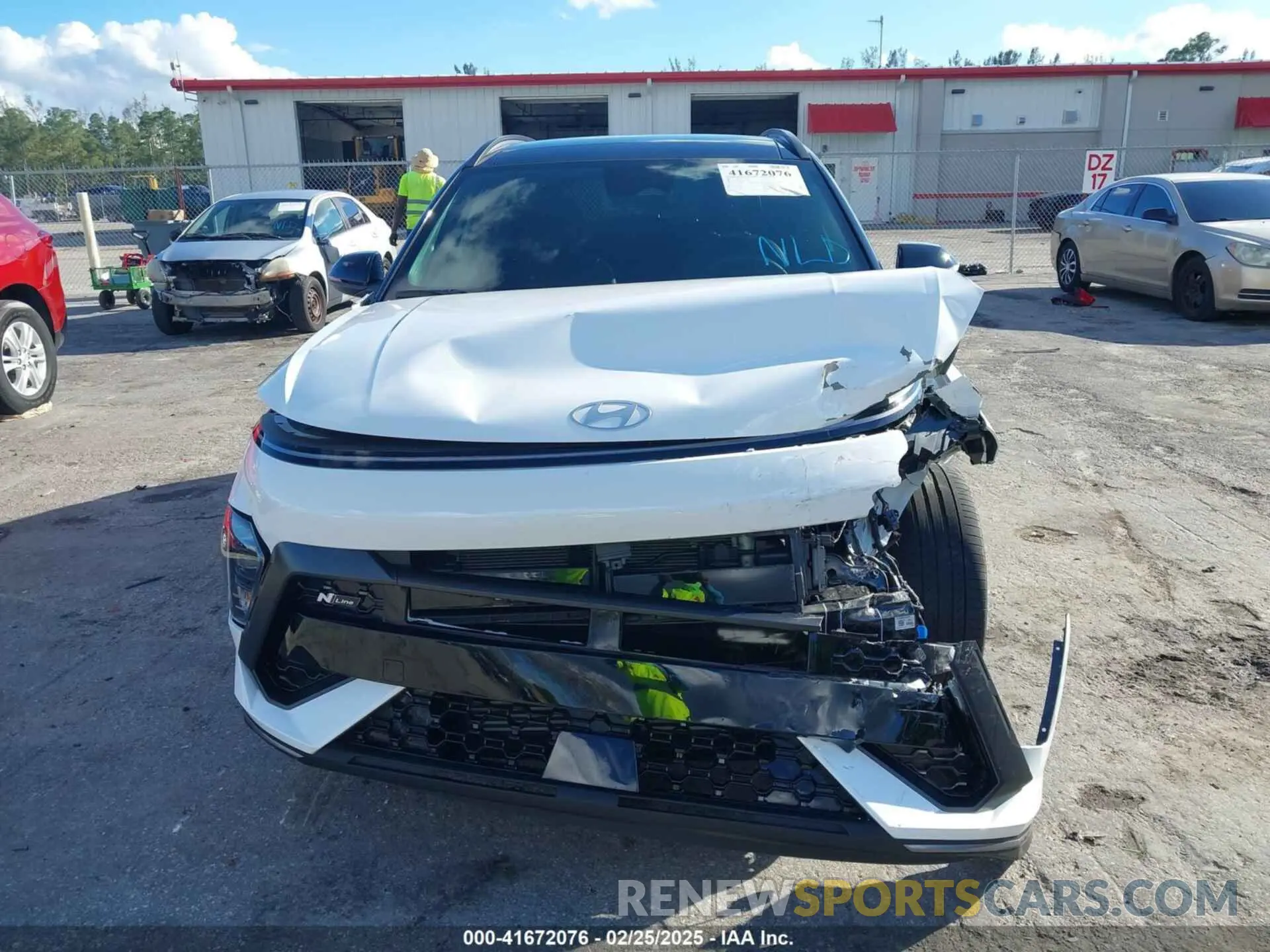 12 fotografías del automóvil dañado KM8HA3A32RU171716 HYUNDAI KONA 2024