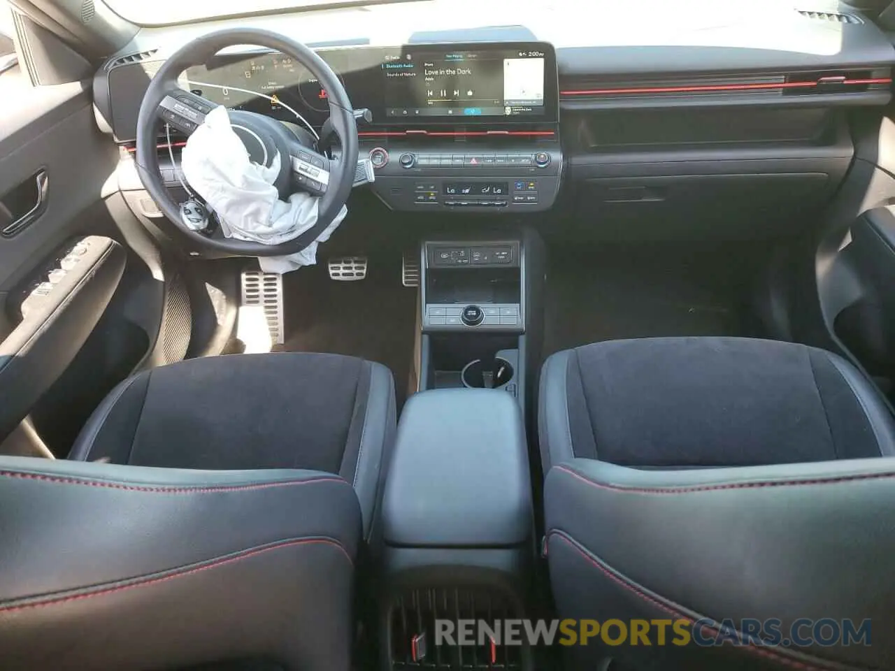 8 fotografías del automóvil dañado KM8HA3A39RU033848 HYUNDAI KONA 2024