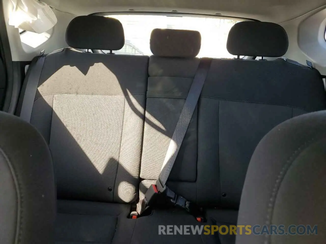 10 fotografías del automóvil dañado KM8HA3AB0RU046818 HYUNDAI KONA 2024