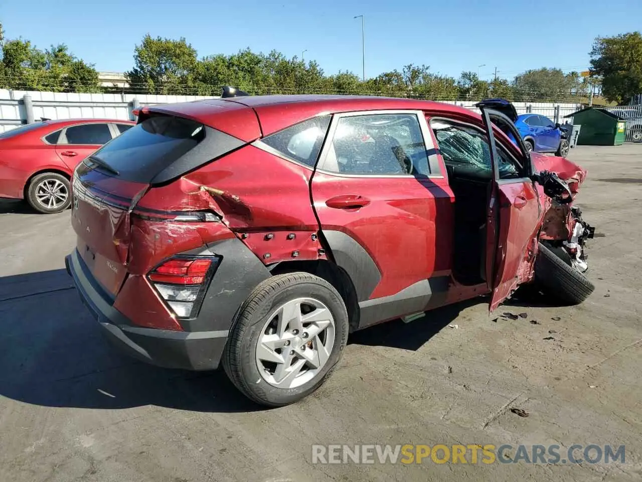 3 fotografías del automóvil dañado KM8HA3AB0RU046818 HYUNDAI KONA 2024