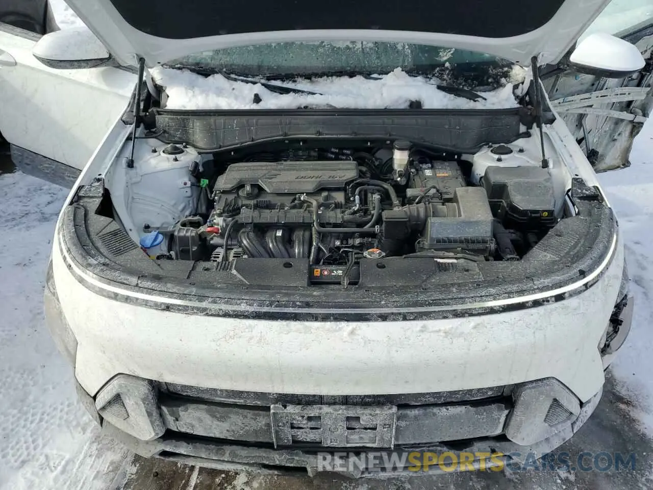 12 fotografías del automóvil dañado KM8HA3AB0RU184987 HYUNDAI KONA 2024