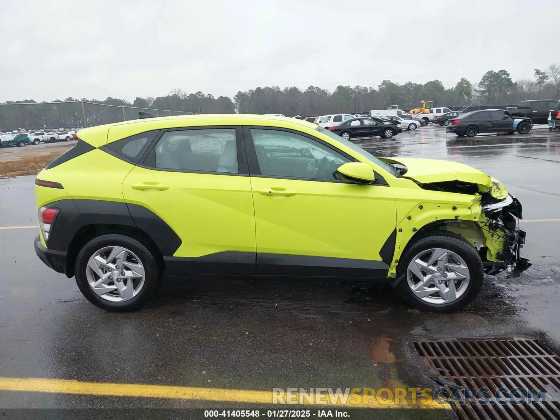 13 fotografías del automóvil dañado KM8HA3AB2RU047730 HYUNDAI KONA 2024