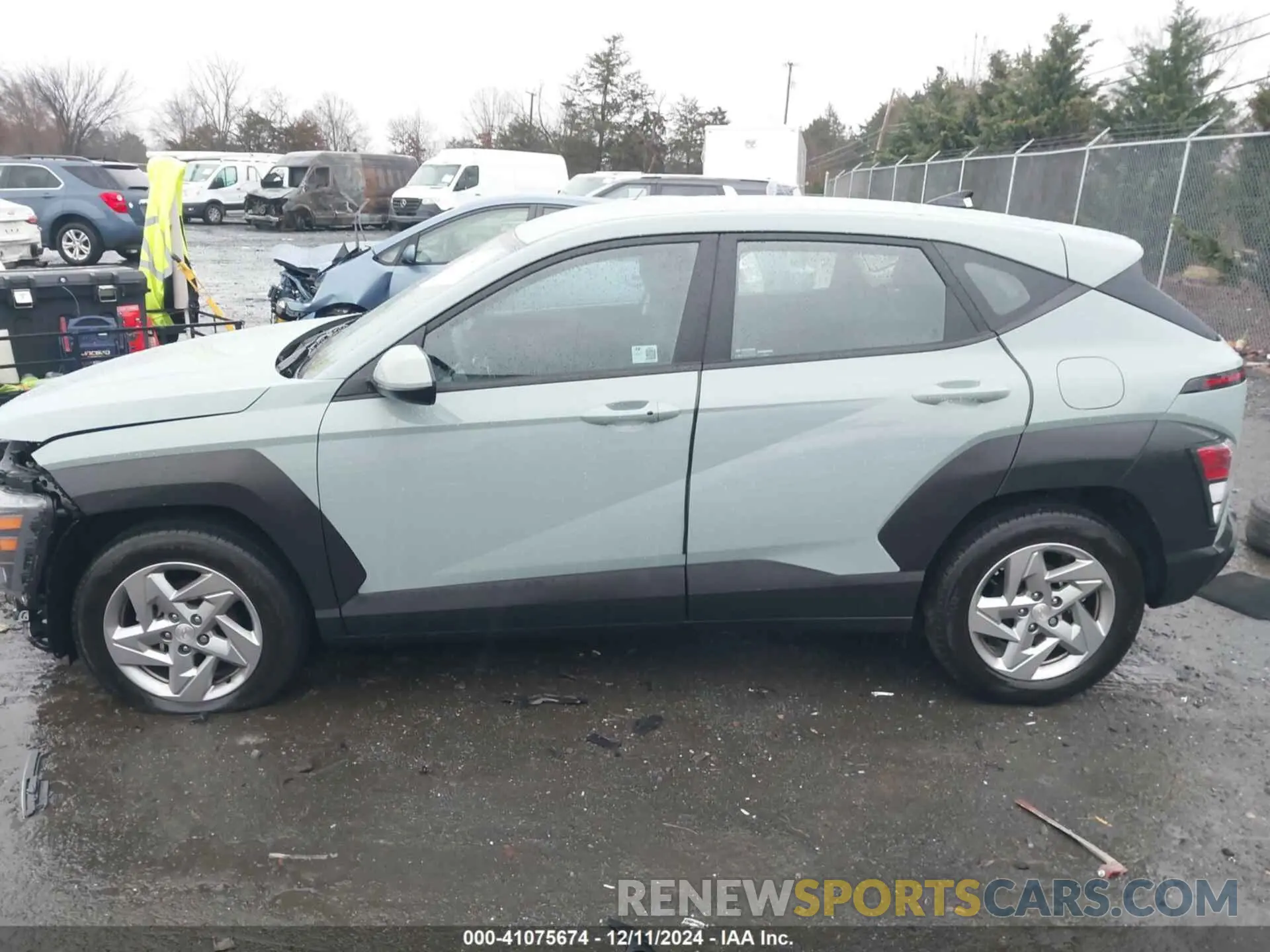 15 fotografías del automóvil dañado KM8HA3AB6RU116418 HYUNDAI KONA 2024