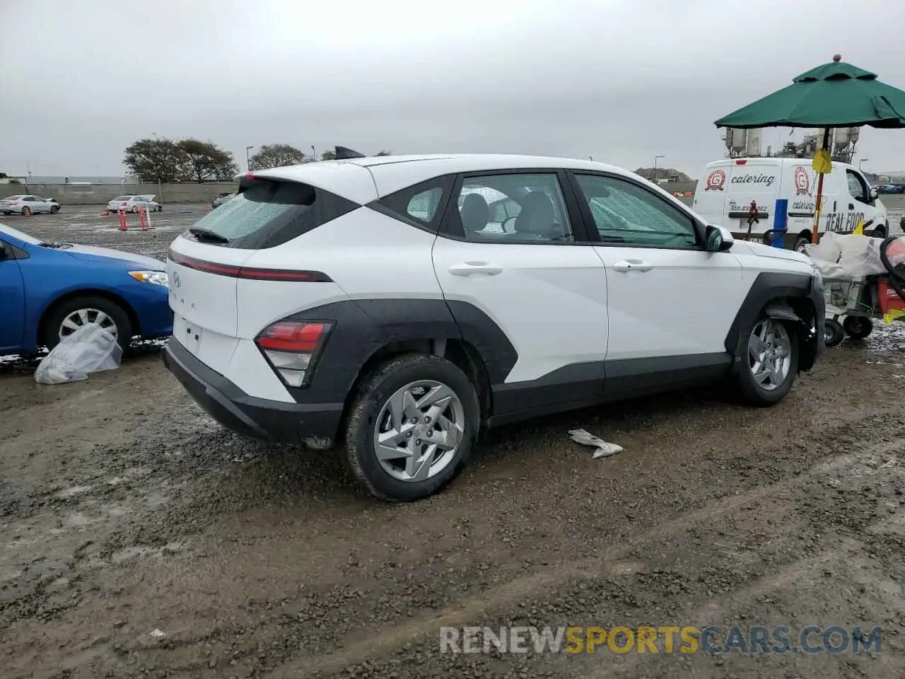 3 fotografías del automóvil dañado KM8HA3AB7RU184890 HYUNDAI KONA 2024