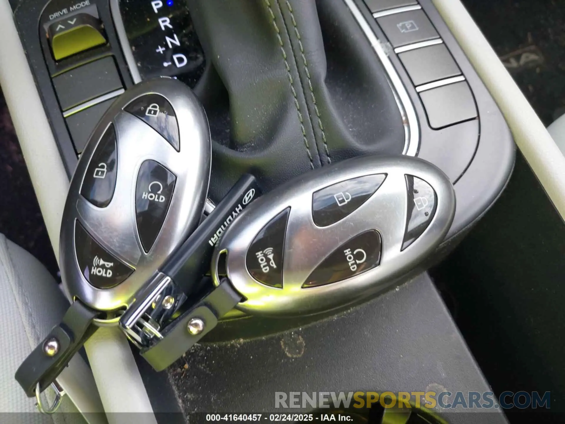 11 fotografías del automóvil dañado KM8HA3ABXRU112114 HYUNDAI KONA 2024