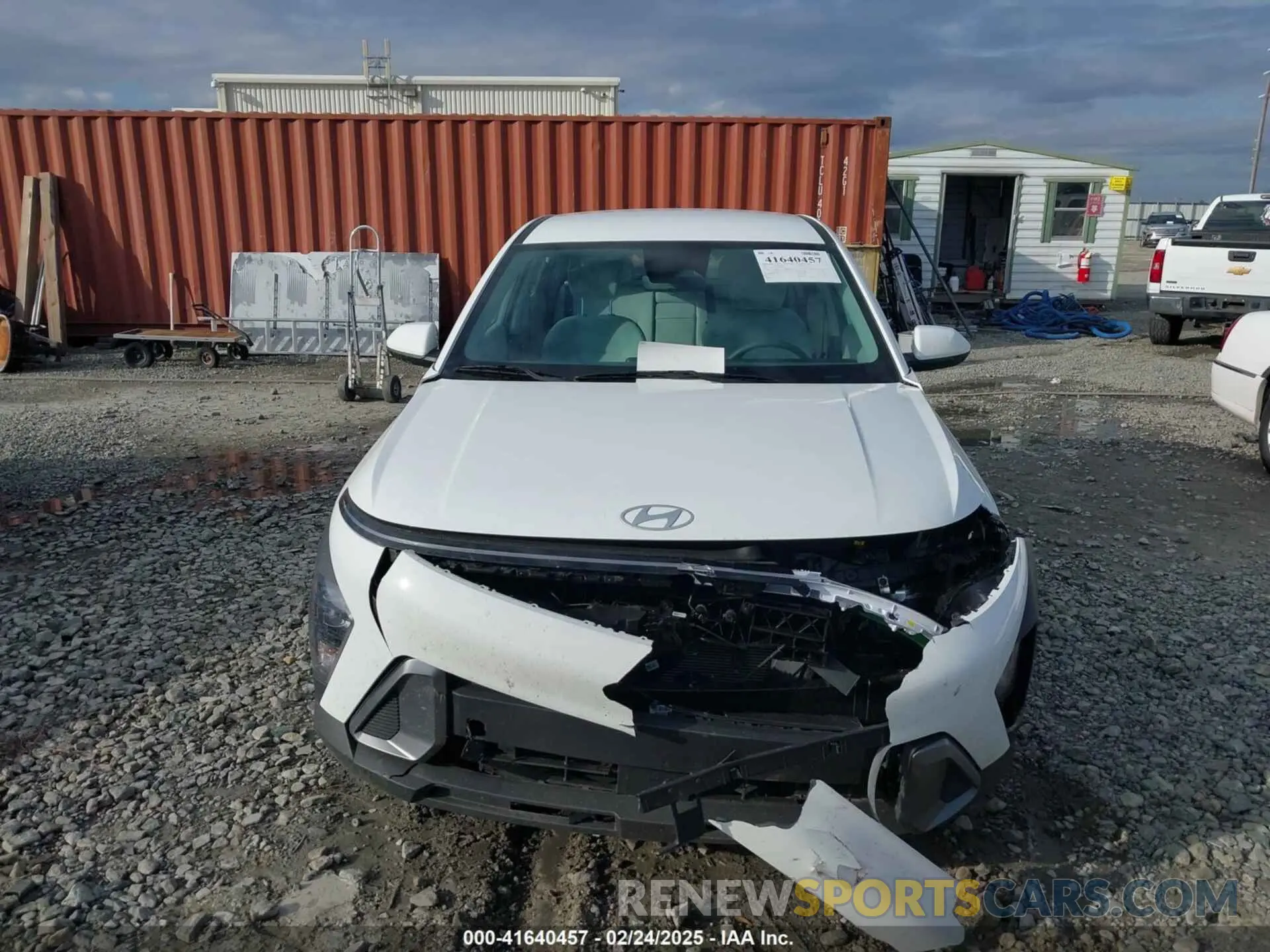 12 fotografías del automóvil dañado KM8HA3ABXRU112114 HYUNDAI KONA 2024