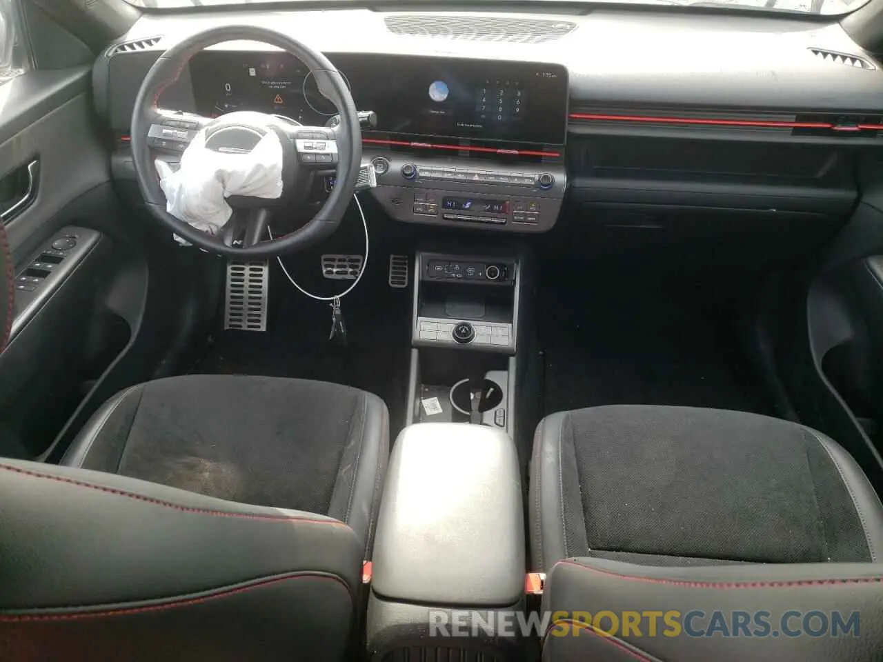 8 fotografías del automóvil dañado KM8HACA31RU089671 HYUNDAI KONA 2024