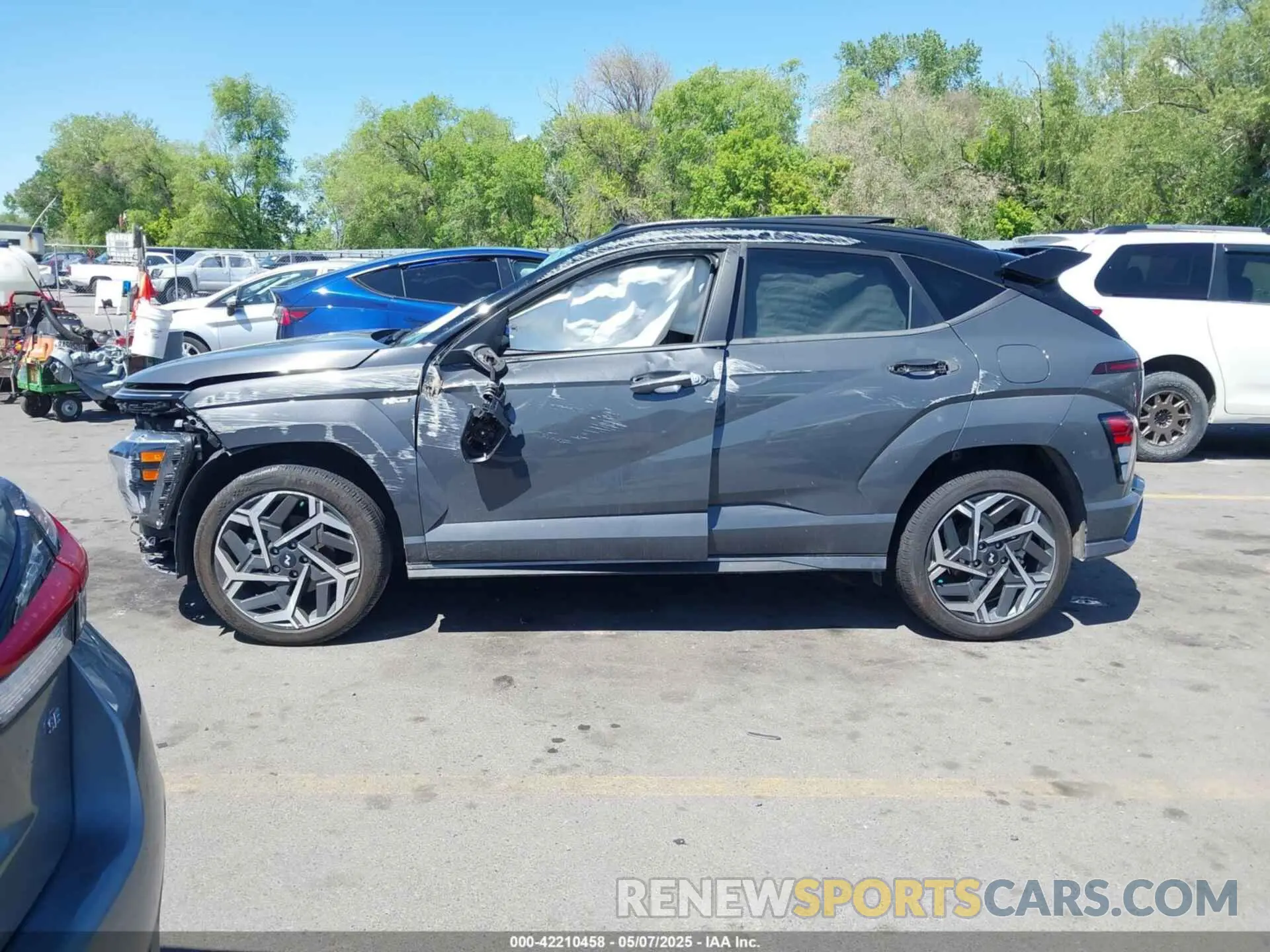 13 fotografías del automóvil dañado KM8HACA35RU066992 HYUNDAI KONA 2024