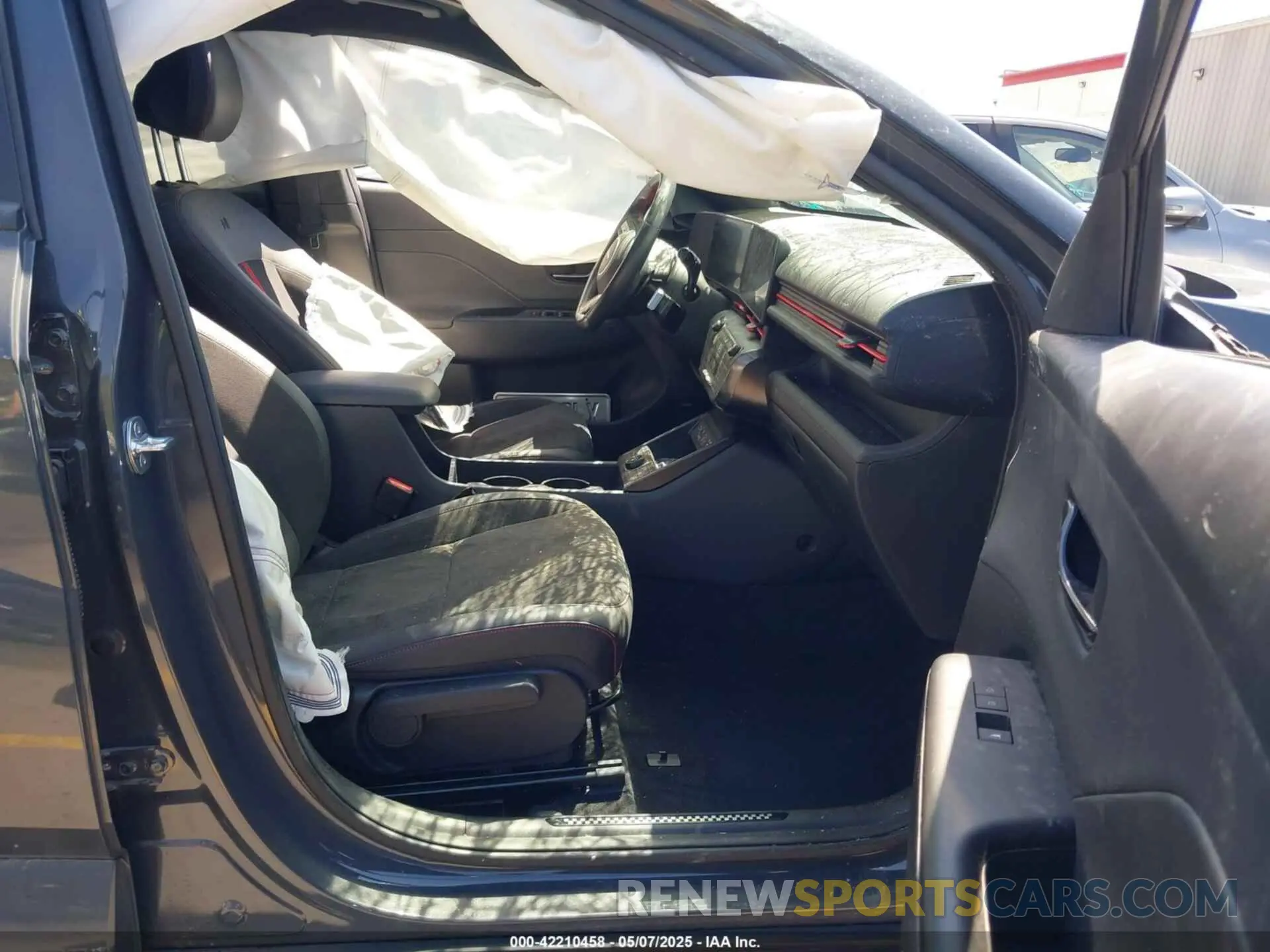 5 fotografías del automóvil dañado KM8HACA35RU066992 HYUNDAI KONA 2024