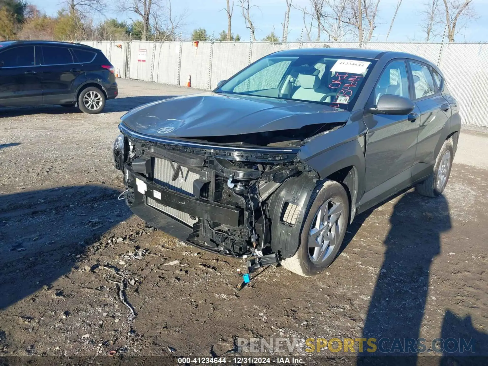 2 fotografías del automóvil dañado KM8HACAB3RU119938 HYUNDAI KONA 2024