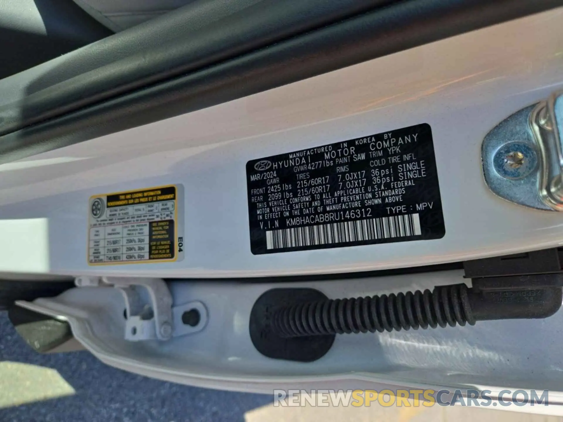 23 fotografías del automóvil dañado KM8HACAB8RU146312 HYUNDAI KONA 2024